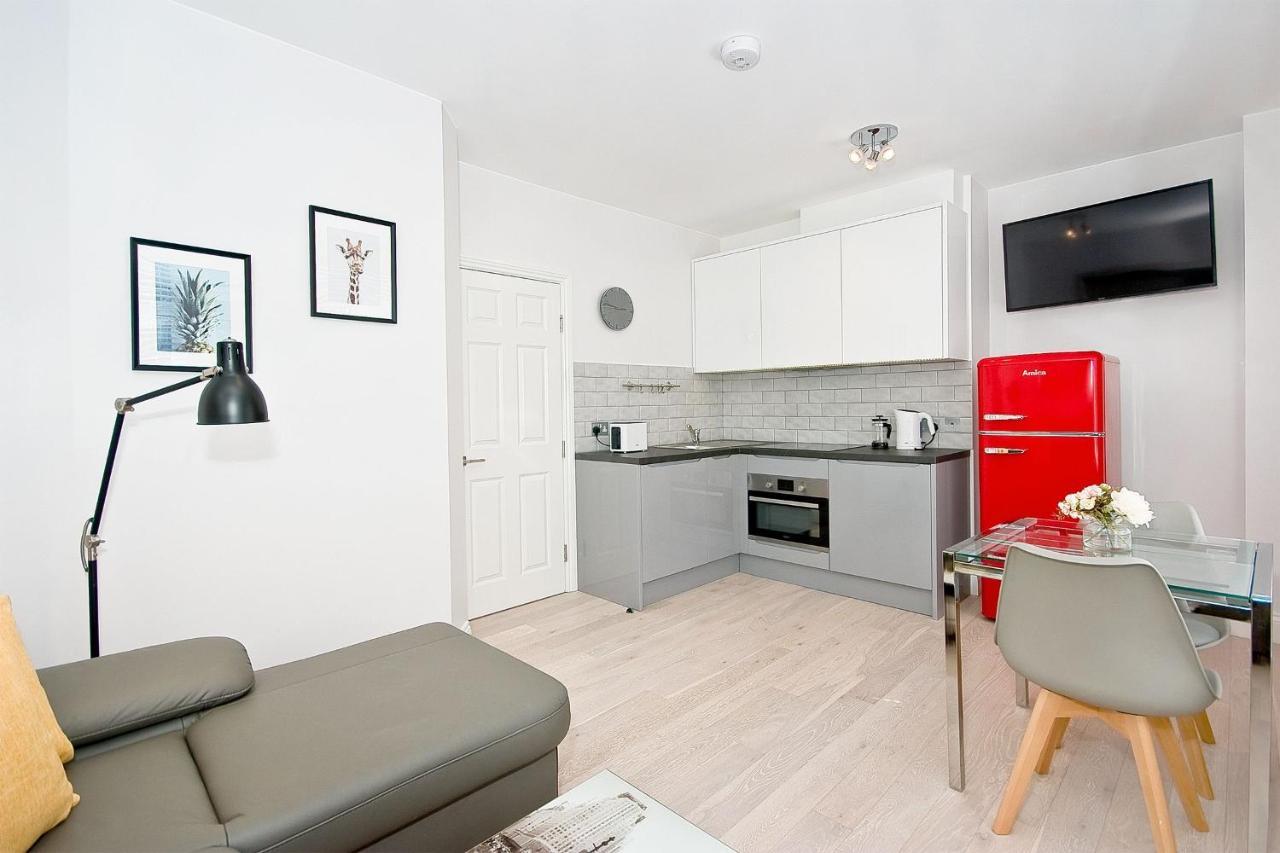 F2 Greek Street By City Living London Ngoại thất bức ảnh